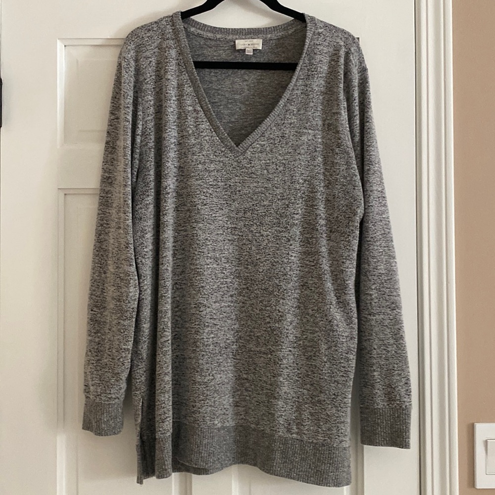 Dark grey long shirt- vNeck